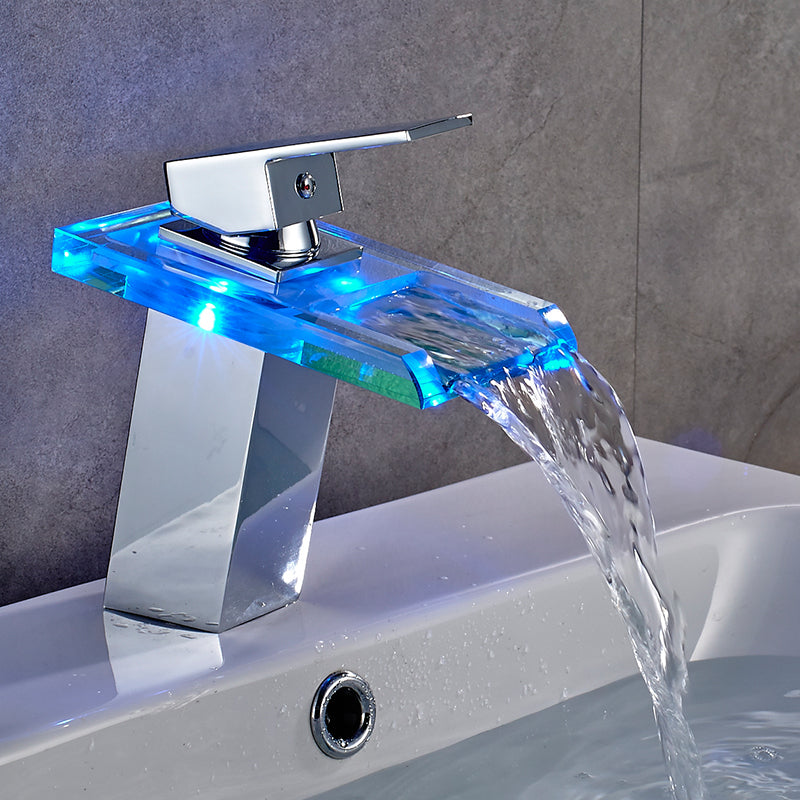 Grifo de cascada LED